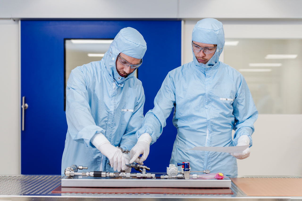 flow control cleanroom