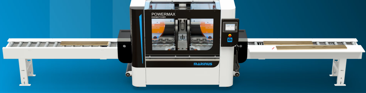 Installatie van metaal en grote, blauwe slangen